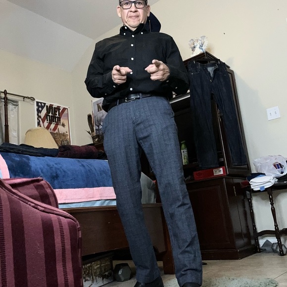 Meet your Posher, Ramon - Picture 3 of 5